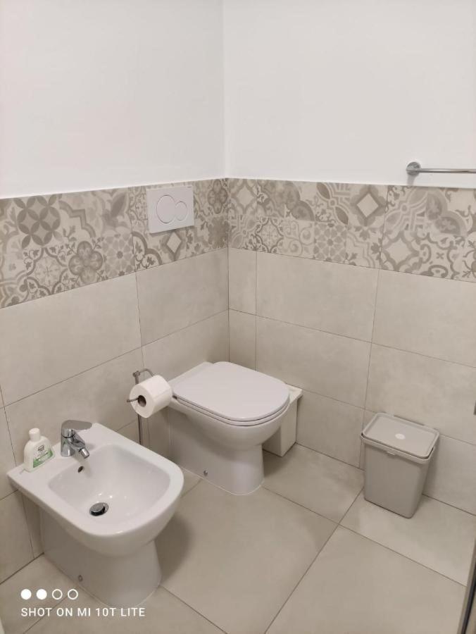 דירות קיאברי La Casa Negli Ulivi מראה חיצוני תמונה